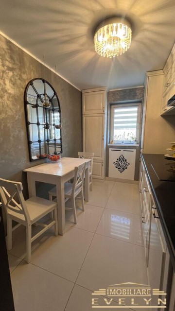 de-vanzare-apartament-5-camere-133-mp-utili-zona-mall-7