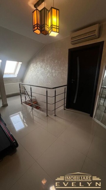 de-vanzare-apartament-5-camere-133-mp-utili-zona-mall-9