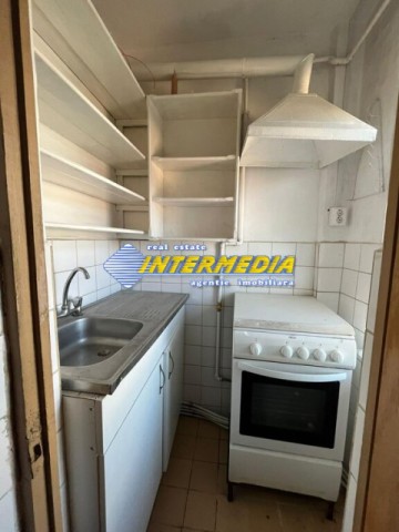 apartament-cu-3-camere-75-mp-in-centru-zona-primarie-de-inchiriat-5