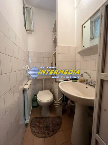 apartament-cu-3-camere-75-mp-in-centru-zona-primarie-de-inchiriat-6