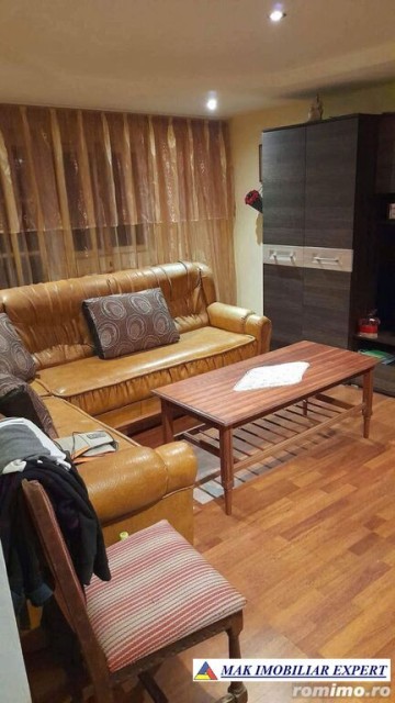 vand-vila-6-camere-cu-teren-de-1000-mp-mioveni-stalpeni-arges-3