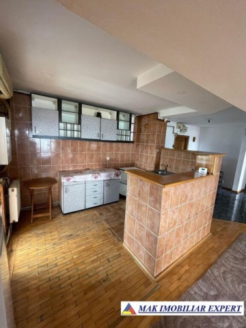 ocupat-martie-2026-apartament-3-camere-confort-1-et-78-central-campulung-muscel-arges-13