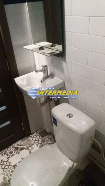 apartament-3-camere-decomandat-70-mp-etaj-1-mobilat-utilat-cetate-4
