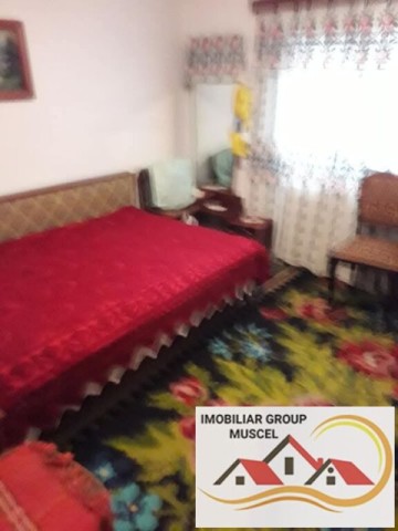 casa-3-camere-si-teren-intravilan-in-suprafata-de-800-mp-in-stoenesti-arges-pret50000-euro-4