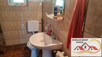 casa-3-camere-si-teren-intravilan-in-suprafata-de-800-mp-in-stoenesti-arges-pret50000-euro-6