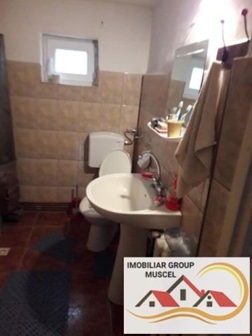 casa-3-camere-si-teren-intravilan-in-suprafata-de-800-mp-in-stoenesti-arges-pret50000-euro-7