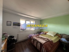 vanzare-apartament-2-camere-52-mp-alba-iulia-cetate-closca-mobilat-complet-4