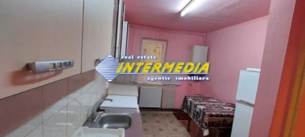 apartament-3-camere-decomandat-de-vanzare-in-alba-iulia-zona-cetate-etaj-intermediar-1