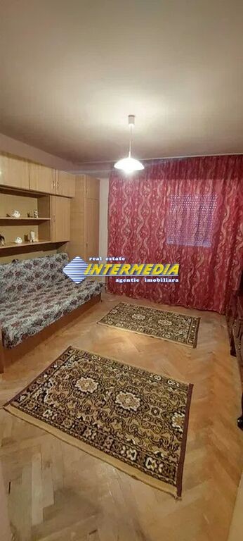 apartament-3-camere-decomandat-de-vanzare-in-alba-iulia-zona-cetate-etaj-intermediar-6