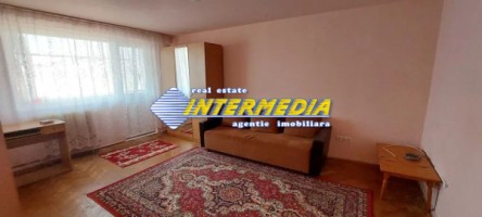 apartament-3-camere-decomandat-de-vanzare-in-alba-iulia-zona-cetate-etaj-intermediar