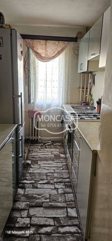 apartament-3-camere-etaj-3-zona-elie-radu-6