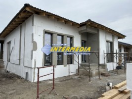 vanzare-casa-noua-2025-de-120-mp-pe-un-nivel-cu-523-mp-teren-finisata-la-cheie-panouri-curte-imprejmuita-4