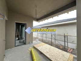vanzare-casa-noua-2025-de-120-mp-pe-un-nivel-cu-581-mp-teren-finisata-la-cheie-panouri-curte-imprejmuita-11