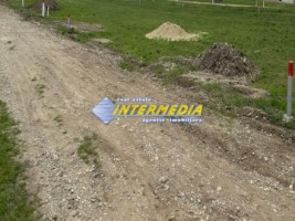 vanzare-teren-intravilan-585-mp-pentru-2-case-sau-duplex-cu-puz-si-toate-utilitatiile-inclusiv-canalizare-1