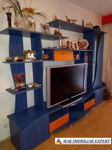 vand-apartament-3-camere-confort-1-etaj-3-lacul-tei-bucuresti-sector-2-3
