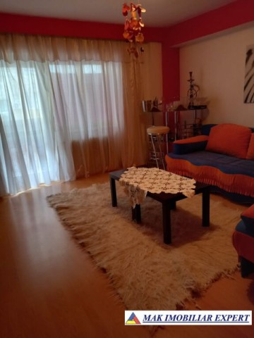 vand-apartament-3-camere-confort-1-etaj-3-lacul-tei-bucuresti-sector-2-2