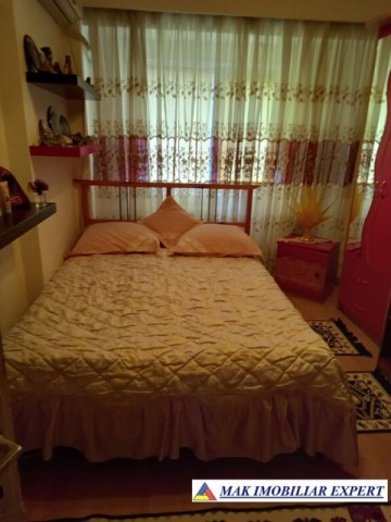vand-apartament-3-camere-confort-1-etaj-3-lacul-tei-bucuresti-sector-2-10
