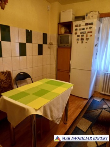 vand-apartament-3-camere-confort-1-etaj-3-lacul-tei-bucuresti-sector-2-14