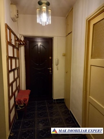 vand-apartament-3-camere-confort-1-etaj-3-lacul-tei-bucuresti-sector-2-20