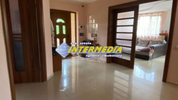 casa-de-vanzare-dp1-garaj-dublu-2-terase-mari-si-925-mp-teren-in-alba-iulia-cetate-finisata-68