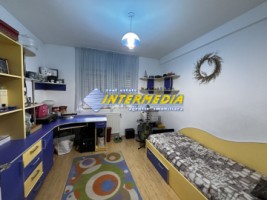 apartament-4-camere-centru-bloc-nou-balcon-mare-boxa-loc-parcare-garaj-optional-4