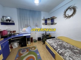 apartament-4-camere-centru-bloc-nou-balcon-mare-boxa-loc-parcare-garaj-optional-12