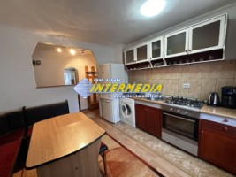 vanzare-apartament-2-camere-cetate-piata-cu-bucatarie-mare-si-balcon-finisat-mobilat-complet-alba