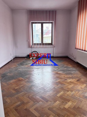 inchiriez-spatiu-birou-3-camere-decomandate109-mp-zona-centrala-1