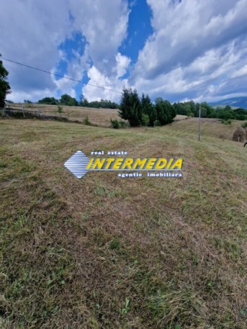 teren-intravilan-de-vanzare-1600-mp-localitatea-scarisoara-jud-alba-1