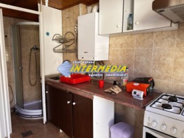 casa-veche-cu-anexe-cu-1313-mp-teren-in-lancram-centru-la-asfalt-toate-utilitatiile-7