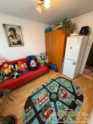 vanzare-apartament-4-camere-decomandat-78-mp-str-imparat-traian-scoala-nr11-6
