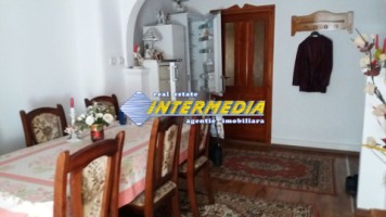 apartament-cu-3-camere-living-si-garaj-de-vanzare-1