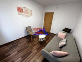 inchiriez-spatiu-birou-3-camere-cu-terasa-13-mp-renovat-zona-turnisor-3