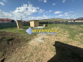 vanzare-teren-intravilan-571-mp-imprejmuit-case-langa-in-barabant-alba-iulia-1