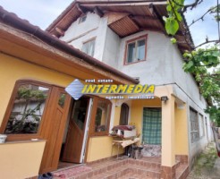 casa-semifinisata-pem-de-vanzare-cu-600-mp-teren-in-centru-alba-iulia