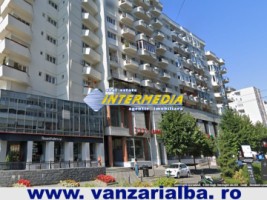 vanzare-apartament-3-camere-2-bai-cetate-m-uri-cu-balcon-si-vedere-panoramica