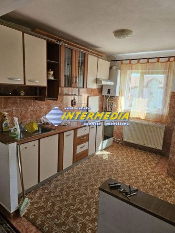 apartament-3-camere-70-mp-cu-balcon-de-vanzare-in-ampoi-1-alba-iulia
