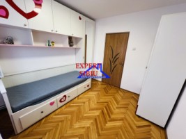 inchiriez-apartament-4-camere-decomandat-zona-mihai-viteazul-langa-biserica-8