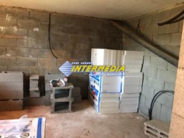 de-vanzare-casa-pem-cu-800-mp-teren-utilitati-semifinisata-paclisa-10