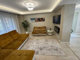 vila-deosebita-dp1-zona-bulevard-laurian-teren-560-mp
