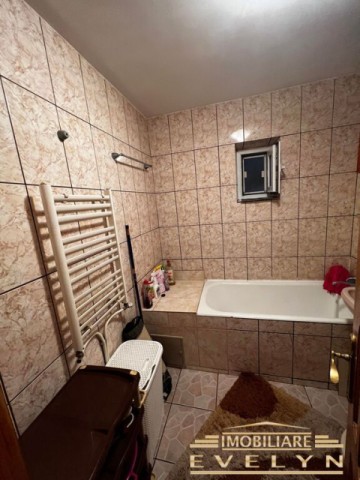 apartament-3-camere-de-inchiriere-zona-imparat-traian-1-min-de-mall-7