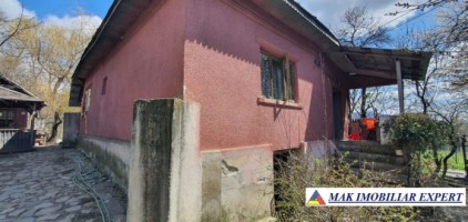 casa-5-camere-cu-teren-1400-mp-nucsoara-de-vanzare-nucsoara-arges-2