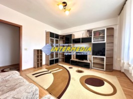 inchiriere-apartament-3-camere-decomandat-alba-bloc-nou-zona-centru-bcr-6