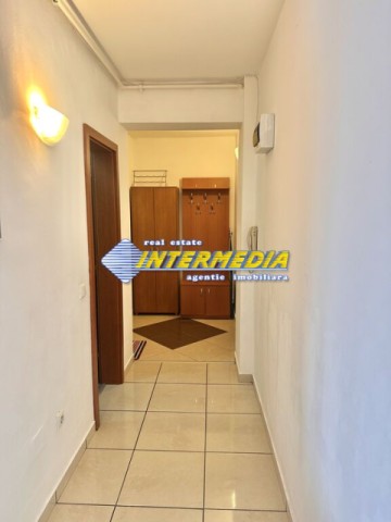 inchiriere-apartament-3-camere-decomandat-alba-bloc-nou-zona-centru-bcr-14