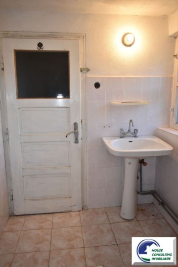 bran-predelut-casa-cu-patru-camere-si-teren-1915-mp-29