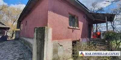 casa-5-camere-cu-teren-1400-mp-nucsoara-de-vanzare-nucsoara-arges-4