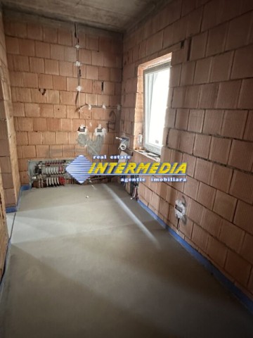 casa-noua-tip-duplex-120-mp-la-gri-de-vanzare-in-cetate-teren-250-mp-13