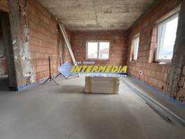 casa-noua-tip-duplex-120-mp-la-gri-de-vanzare-in-cetate-teren-250-mp-1