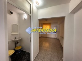 inchiriere-spatiu-comercial-la-bulevard-34-mp-cu-centrala-termopane-si-contoare-separate-alba-iulia-cetate-5