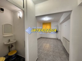 inchiriere-spatiu-comercial-la-bulevard-34-mp-cu-centrala-termopane-si-contoare-separate-alba-iulia-cetate-20
